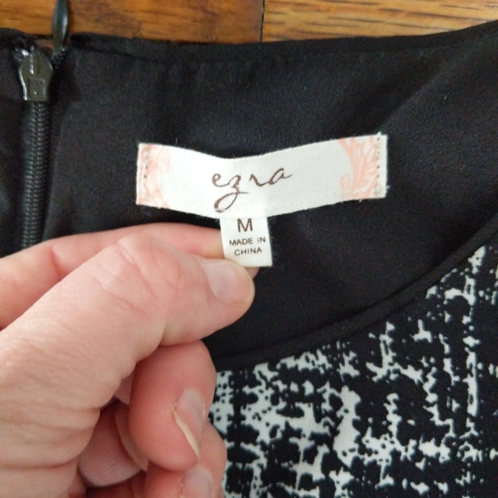Medium Dress - Picture 4 of 4